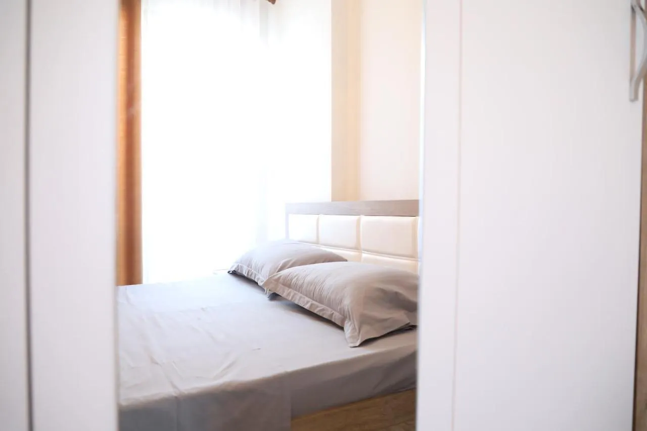 Lux4 Seaview & 43' Tv Netflix Apartman Shëngjin